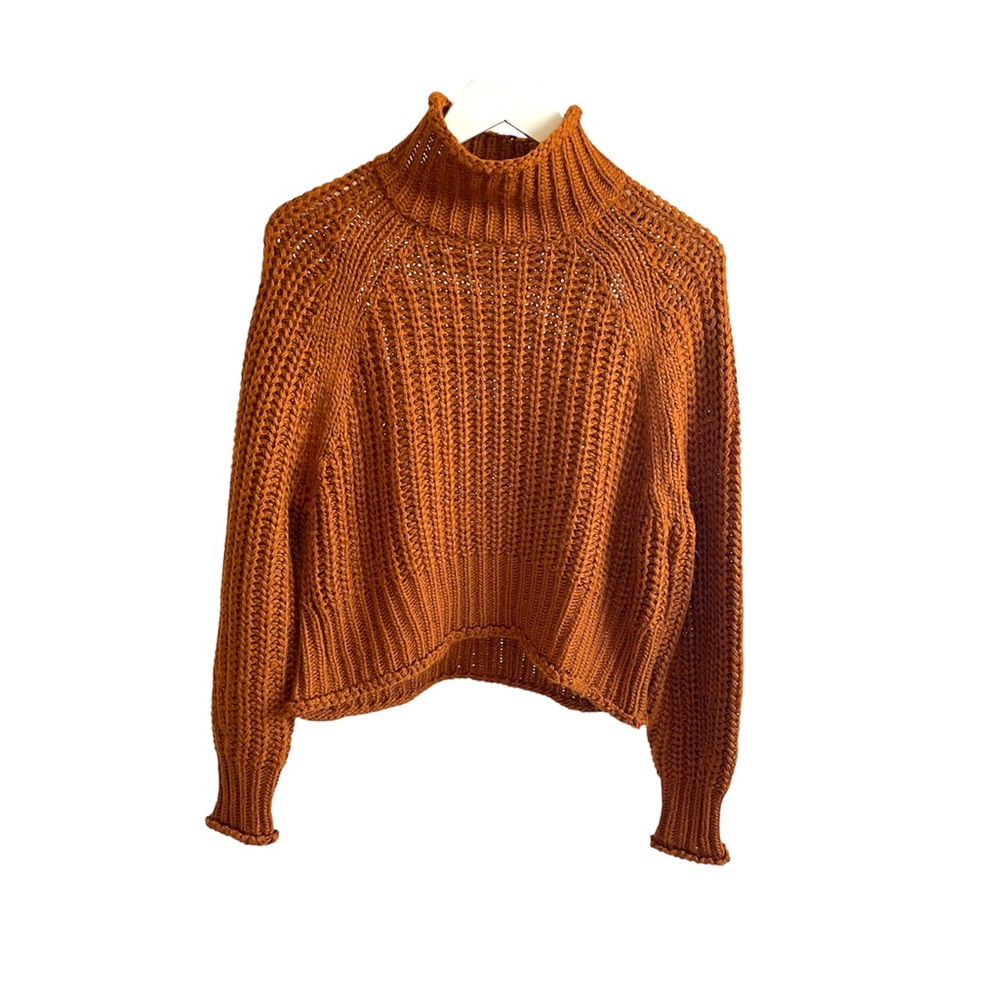 H&M Cropped Sweater